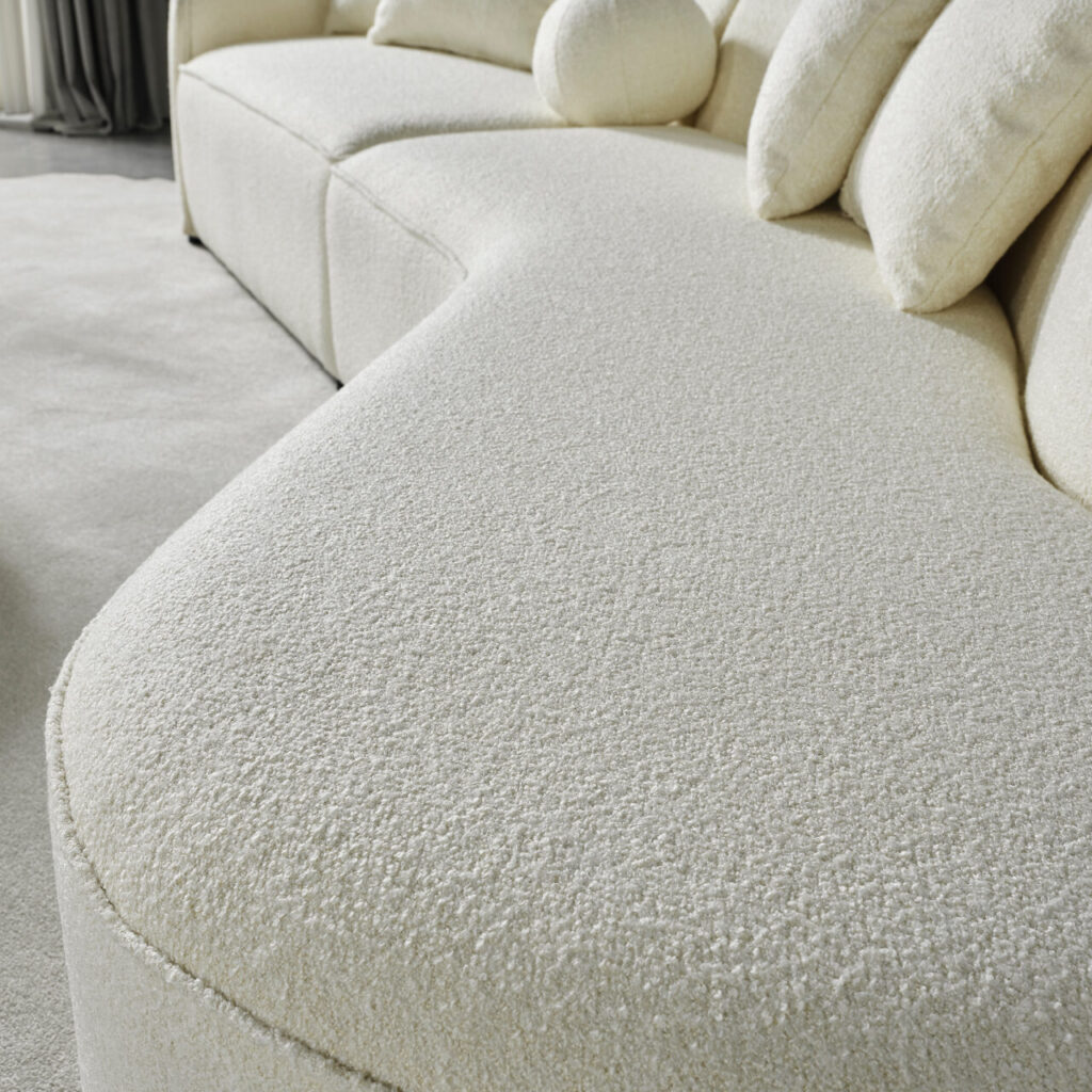 SOFA KELLY